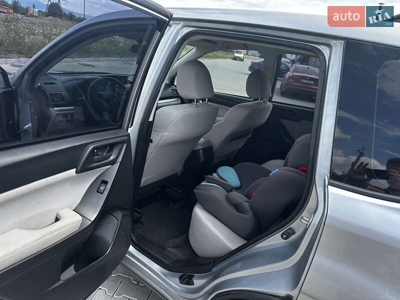 Внедорожник / Кроссовер Subaru Forester 2014 в Ужгороде