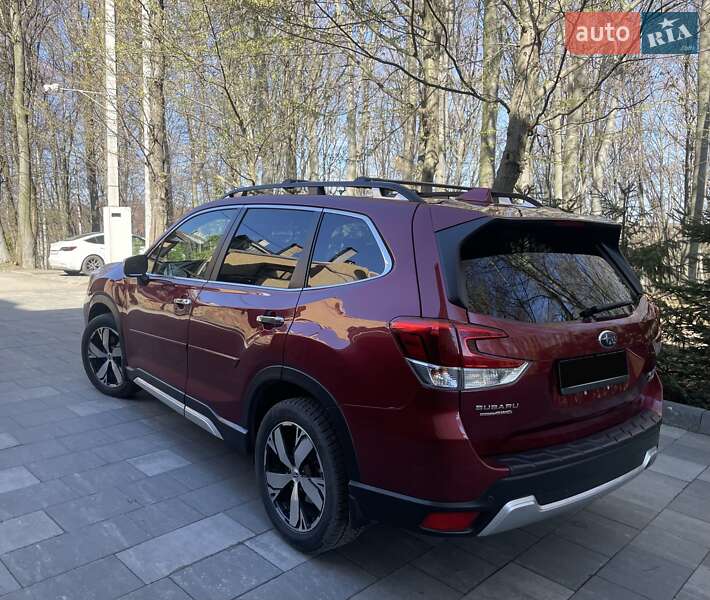 Позашляховик / Кросовер Subaru Forester 2018 в Львові