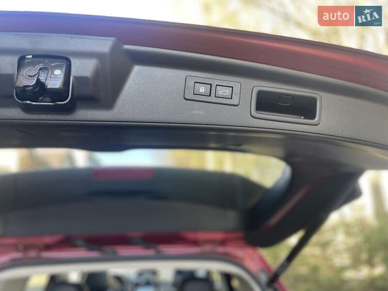 Позашляховик / Кросовер Subaru Forester 2018 в Львові