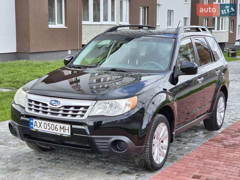 Внедорожник / Кроссовер Subaru Forester 2010 в 
