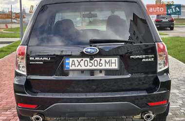 Внедорожник / Кроссовер Subaru Forester 2010 в 