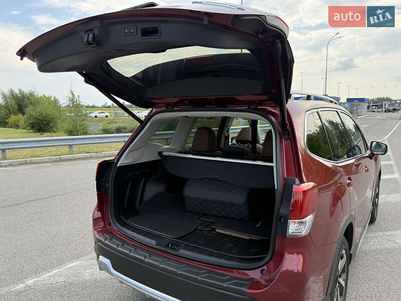 Внедорожник / Кроссовер Subaru Forester 2024 в Киеве