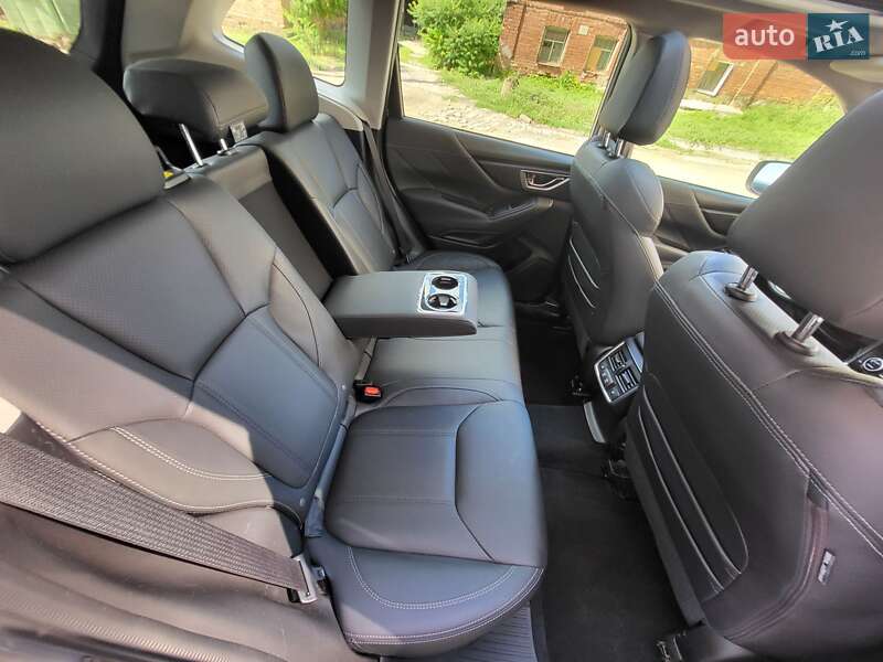 Внедорожник / Кроссовер Subaru Forester 2019 в Харькове