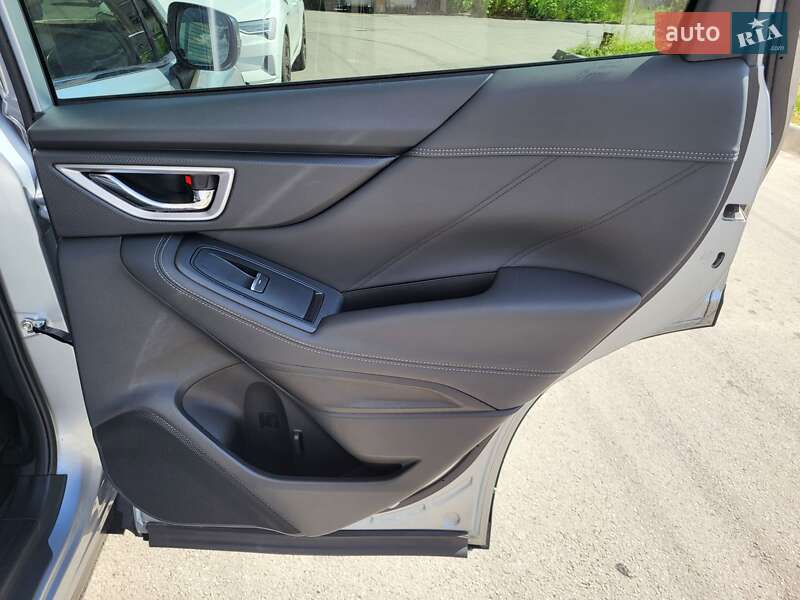 Внедорожник / Кроссовер Subaru Forester 2019 в Харькове