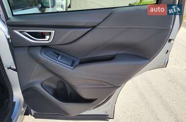 Позашляховик / Кросовер Subaru Forester 2019 в 