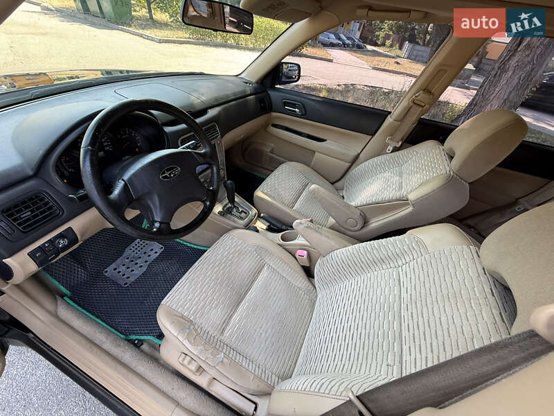Внедорожник / Кроссовер Subaru Forester 2004 в Киеве