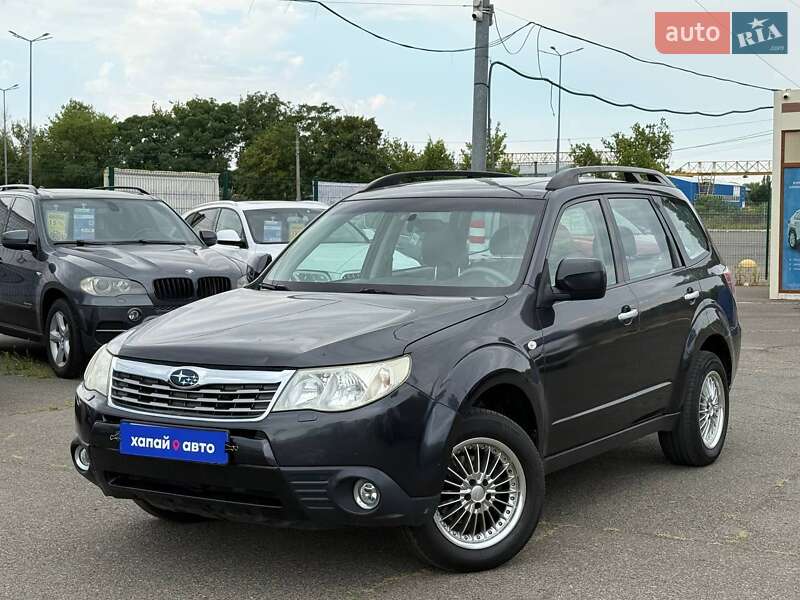 Внедорожник / Кроссовер Subaru Forester 2009 в 