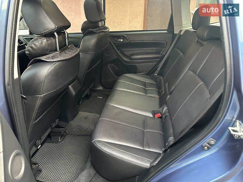 Внедорожник / Кроссовер Subaru Forester 2016 в Сумах