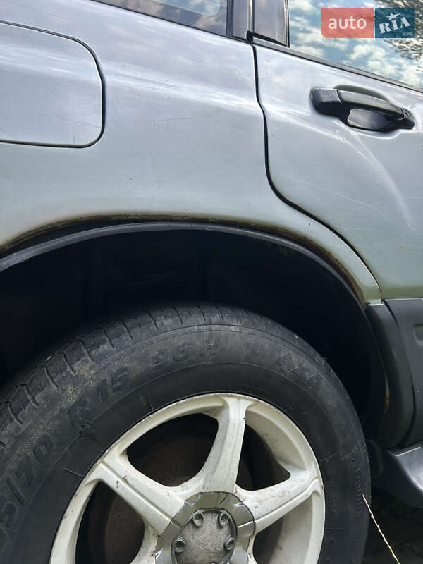 Внедорожник / Кроссовер Subaru Forester 1998 в Киеве