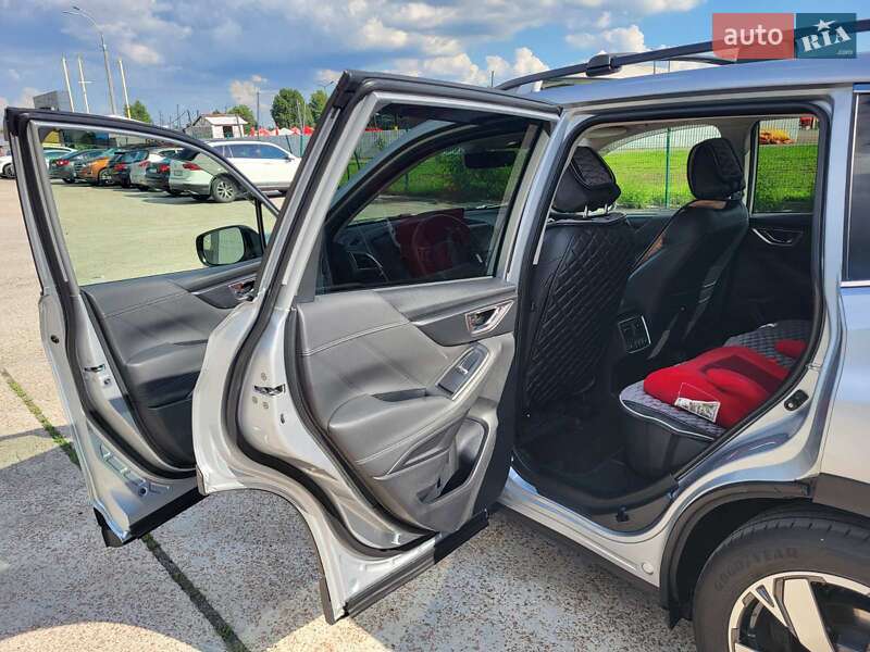 Позашляховик / Кросовер Subaru Forester 2018 в Києві фото 26 Позашляховик / Кросовер Subaru Forester 2018 в Києві