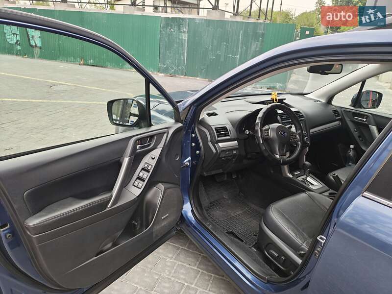 Внедорожник / Кроссовер Subaru Forester 2013 в Львове