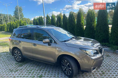 Позашляховик / Кросовер Subaru Forester 2017 в Харкові