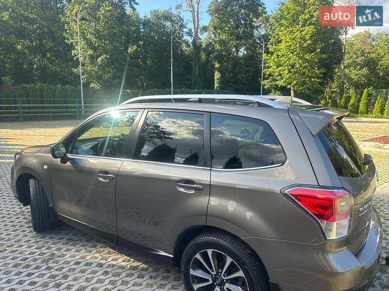 Внедорожник / Кроссовер Subaru Forester 2017 в Харькове