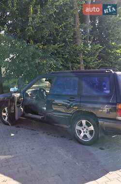 Внедорожник / Кроссовер Subaru Forester 1999 в 