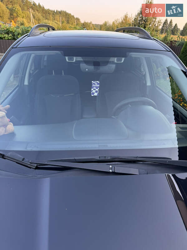 Внедорожник / Кроссовер Subaru Forester 2017 в Яворове