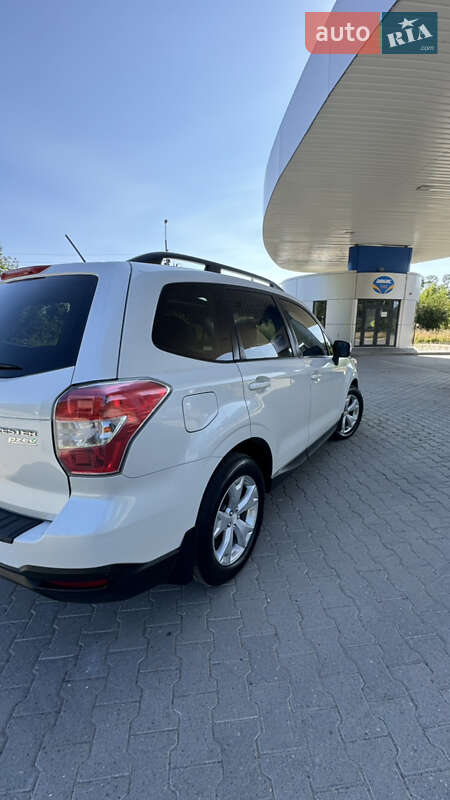 Позашляховик / Кросовер Subaru Forester 2014 в Хмельницькому
