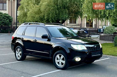 Внедорожник / Кроссовер Subaru Forester 2011 в Киеве