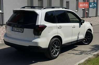 Внедорожник / Кроссовер Subaru Forester 2018 в 