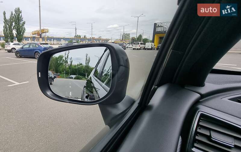 Внедорожник / Кроссовер Subaru Forester 2022 в Киеве