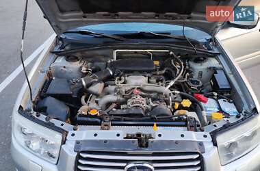 Внедорожник / Кроссовер Subaru Forester 2006 в 