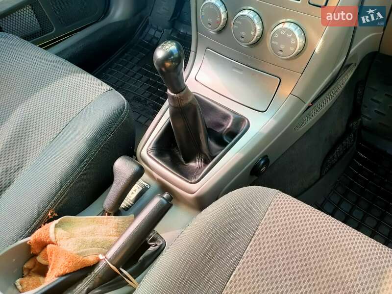 Позашляховик / Кросовер Subaru Forester 2006 в Івано-Франківську