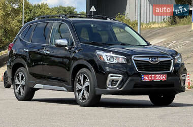 Внедорожник / Кроссовер Subaru Forester 2019 в 