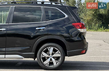 Внедорожник / Кроссовер Subaru Forester 2019 в 