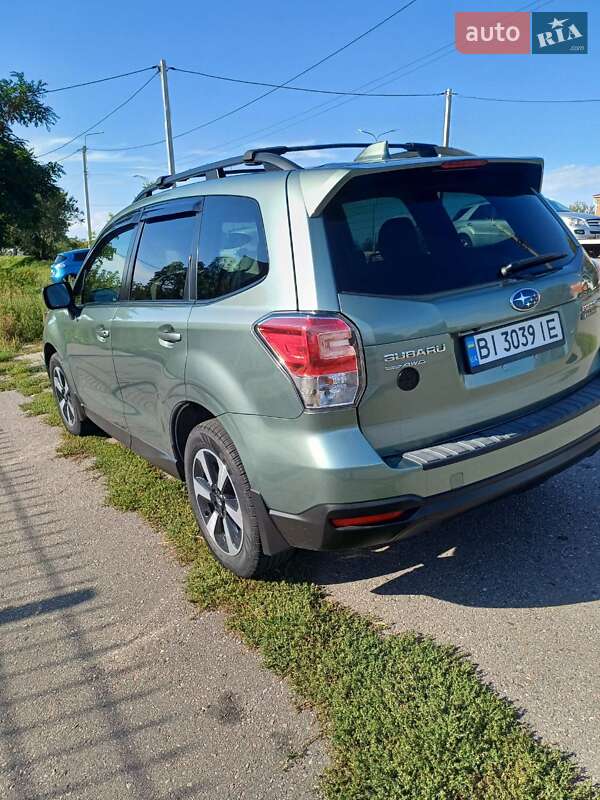 Внедорожник / Кроссовер Subaru Forester 2017 в Кременчуге