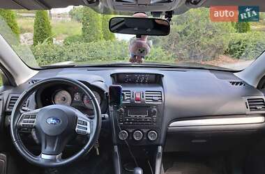 Внедорожник / Кроссовер Subaru Forester 2013 в 