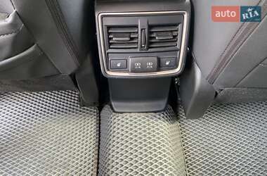 Внедорожник / Кроссовер Subaru Forester 2018 в 