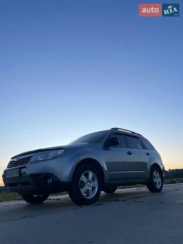 Внедорожник / Кроссовер Subaru Forester 2008 в Гадяче