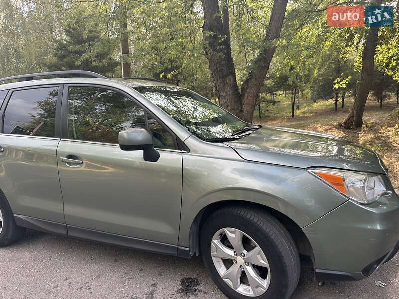 Внедорожник / Кроссовер Subaru Forester 2015 в Запорожье