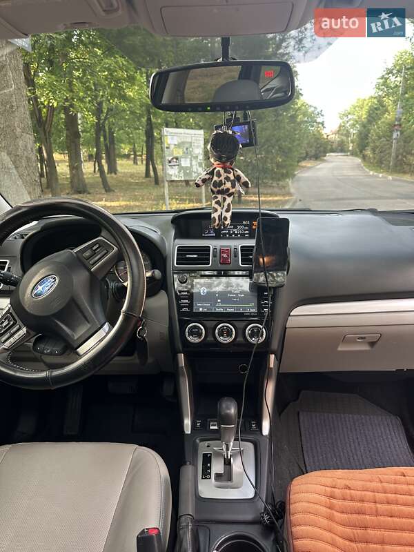 Внедорожник / Кроссовер Subaru Forester 2015 в Запорожье