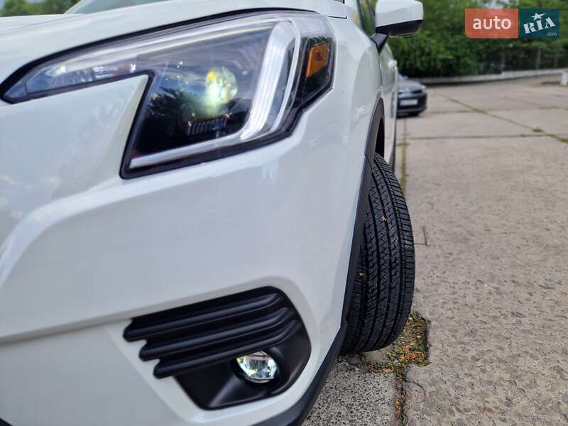 Внедорожник / Кроссовер Subaru Forester 2024 в Днепре