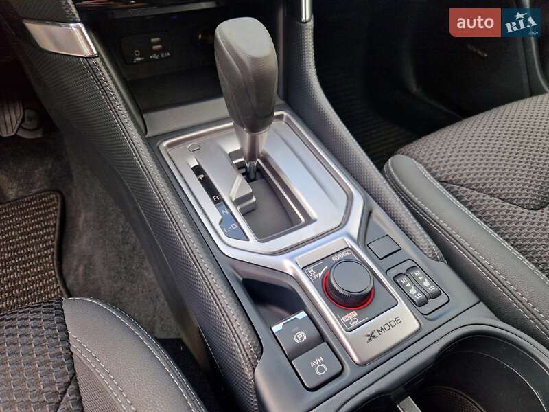 Внедорожник / Кроссовер Subaru Forester 2024 в Днепре