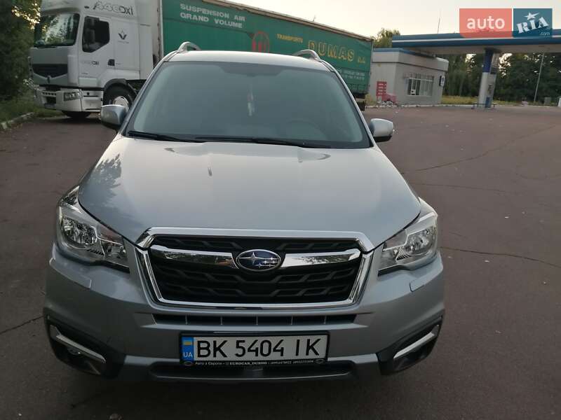 Позашляховик / Кросовер Subaru Forester 2017 в Шостці