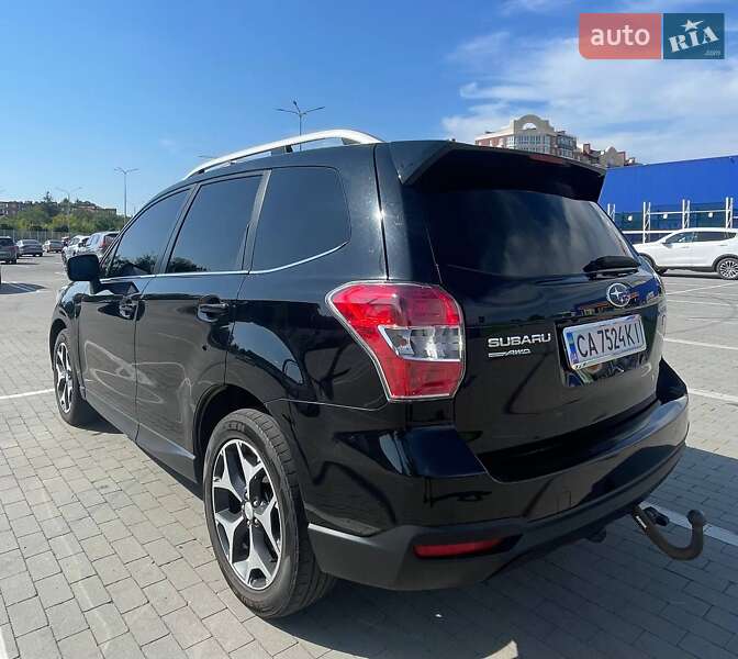 Позашляховик / Кросовер Subaru Forester 2015 в Умані