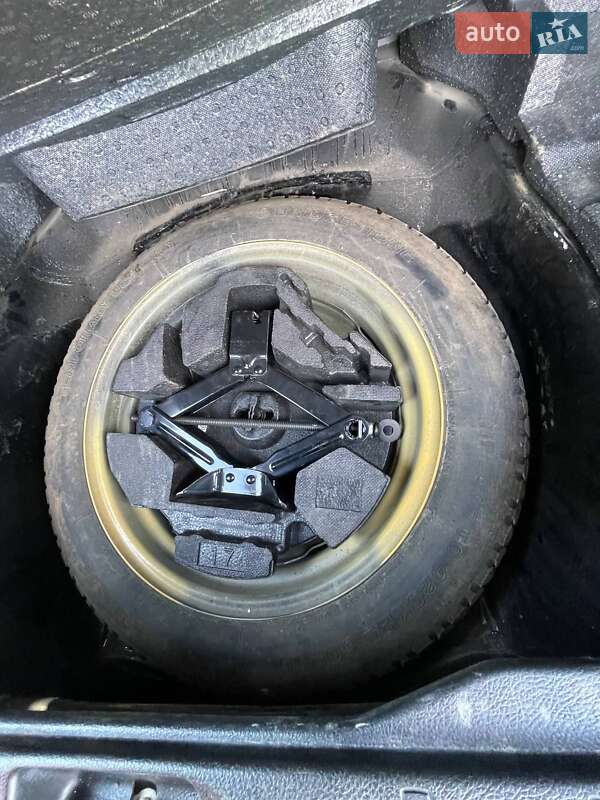 Позашляховик / Кросовер Subaru Forester 2015 в Умані