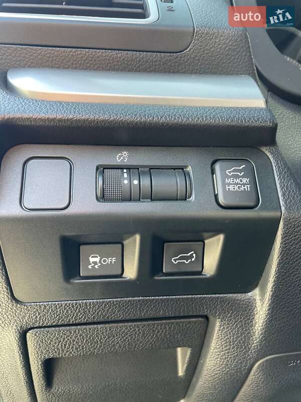 Позашляховик / Кросовер Subaru Forester 2015 в Умані