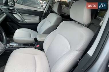 Внедорожник / Кроссовер Subaru Forester 2016 в 