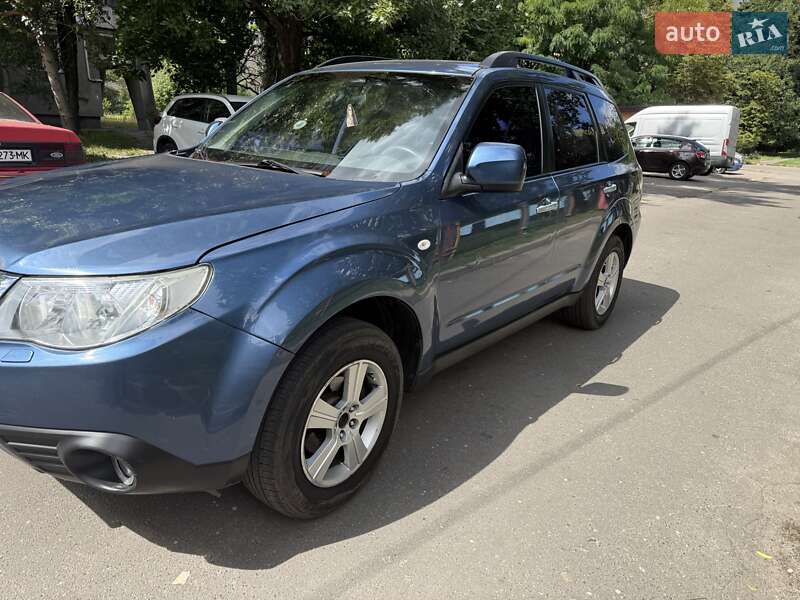 Внедорожник / Кроссовер Subaru Forester 2008 в 