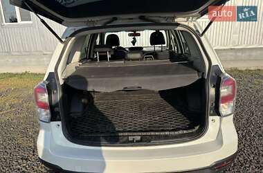 Внедорожник / Кроссовер Subaru Forester 2016 в 