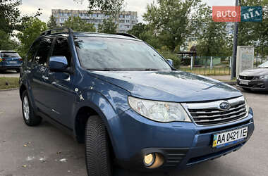 Внедорожник / Кроссовер Subaru Forester 2008 в 