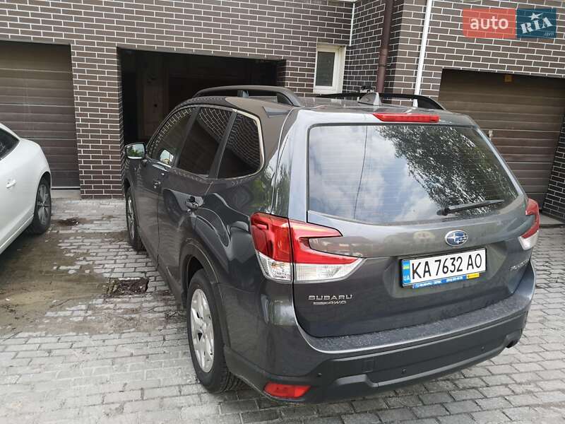 Внедорожник / Кроссовер Subaru Forester 2020 в Киеве