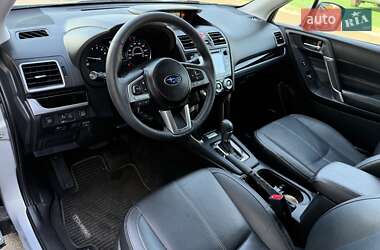 Внедорожник / Кроссовер Subaru Forester 2017 в 