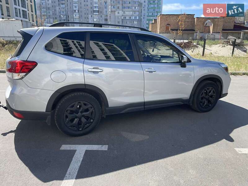 Внедорожник / Кроссовер Subaru Forester 2018 в Черкассах