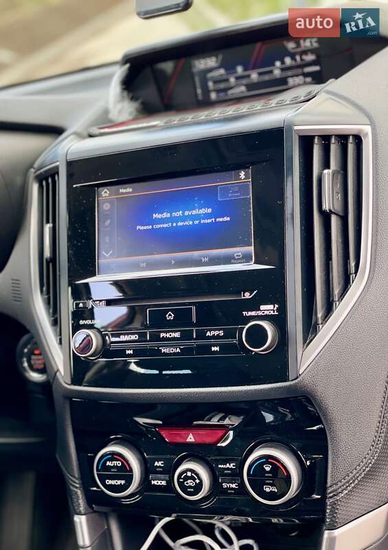 Позашляховик / Кросовер Subaru Forester 2020 в Києві