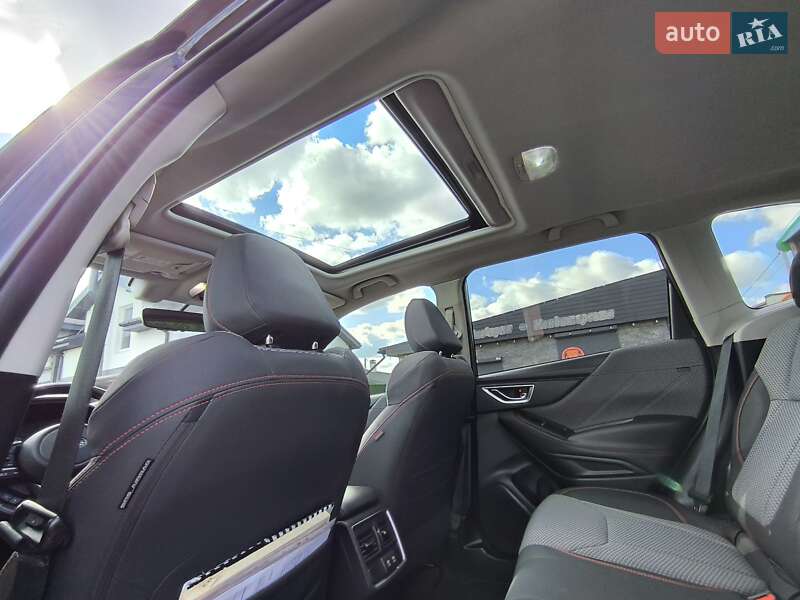 Внедорожник / Кроссовер Subaru Forester 2018 в Киеве