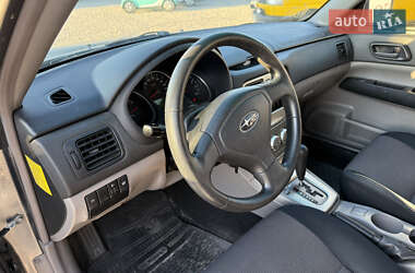 Внедорожник / Кроссовер Subaru Forester 2006 в 