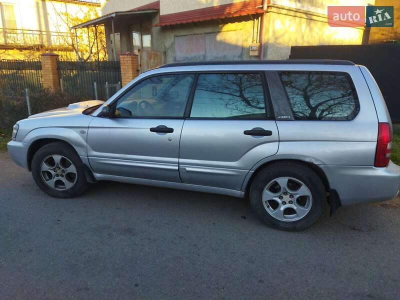 Внедорожник / Кроссовер Subaru Forester 2002 в 